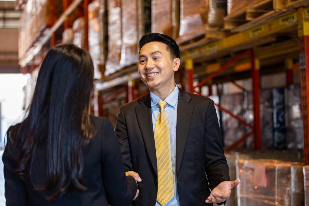 Top Qualities That Set Leading Customs Brokerage Firms Apart! Cover Image 000533